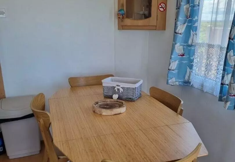 Watergate Lane Hideout