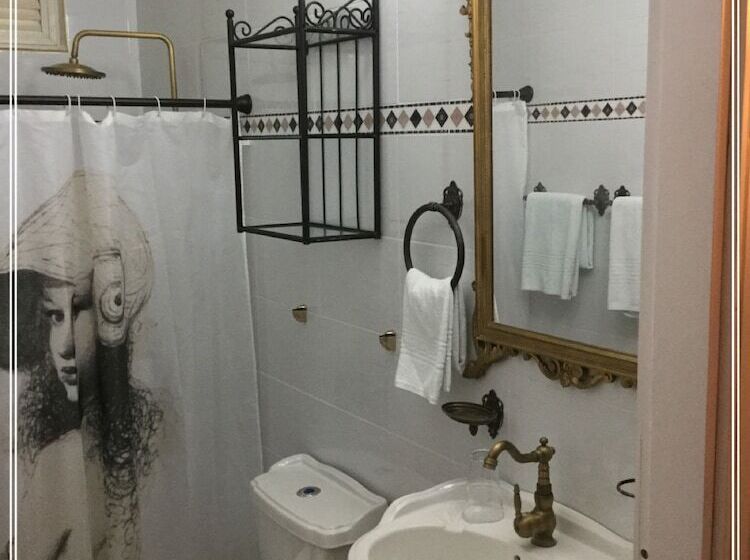 Hostal Colonial Casa De Luca