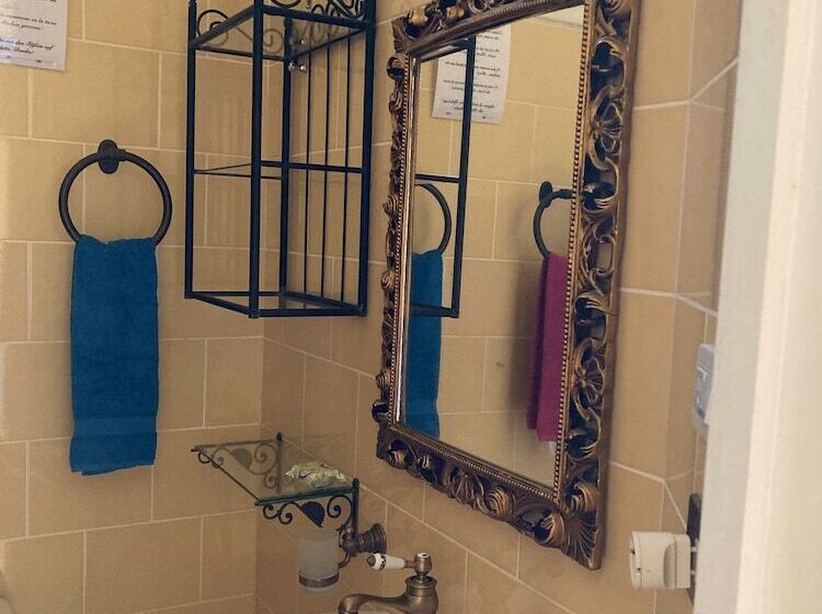 Hostal Colonial Casa De Luca