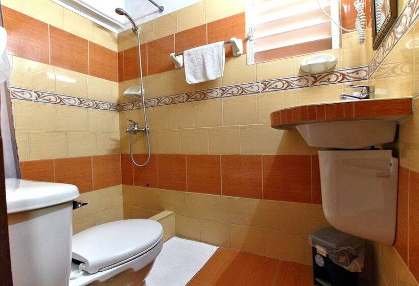 پانسیون Hostal Selfa