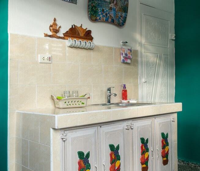 Majatalo Hostal Solaire