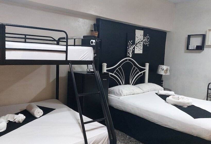 Majatalo Hostal Solaire