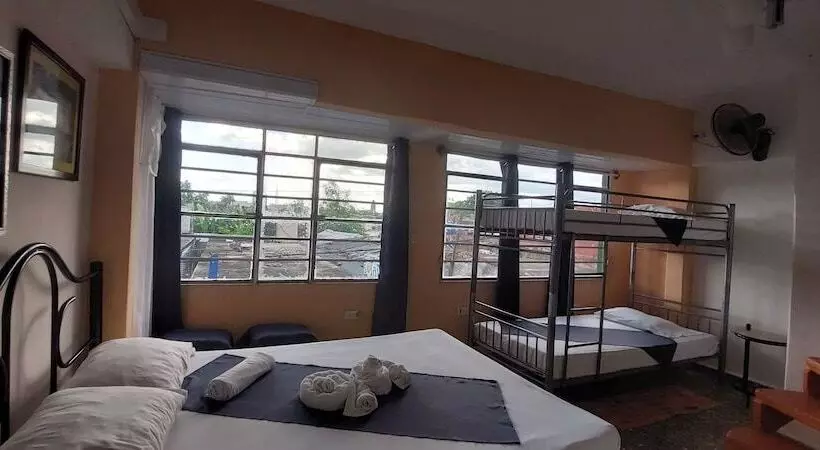 ペンション Hostal Solaire