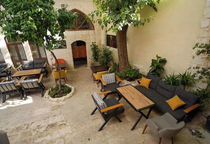 هتل Pin Traveler House