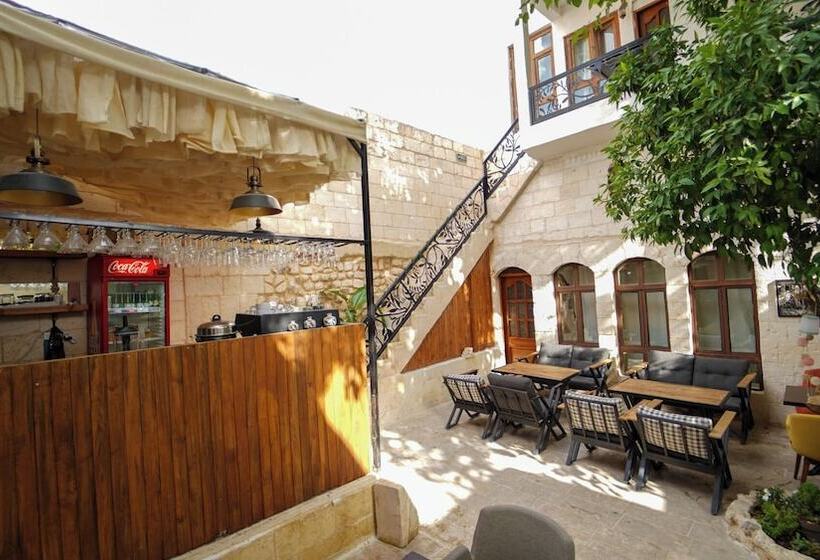 هتل Pin Traveler House