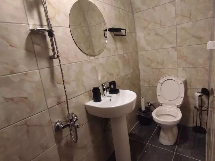 هتل Pin Traveler House