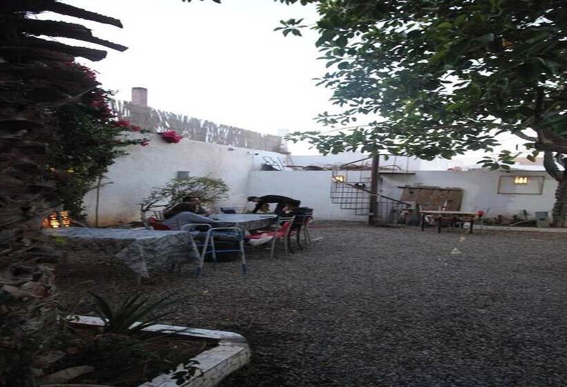 پانسیون Asarag Lodge, Mirlft Centre