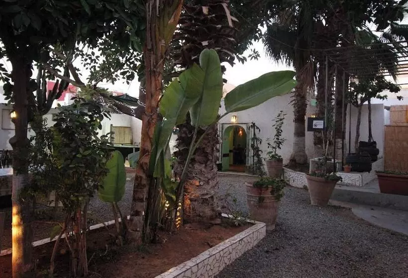 Majatalo Asarag Lodge, Mirlft Centre