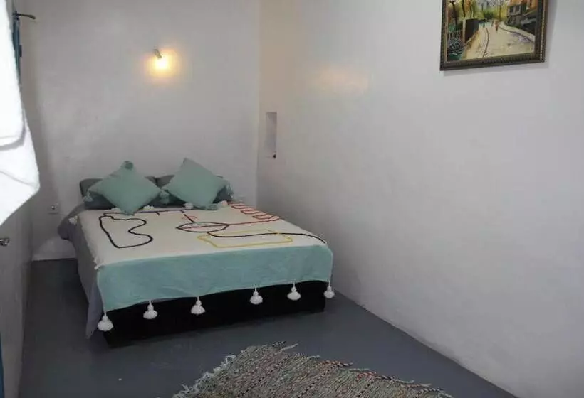 Majatalo Asarag Lodge, Mirlft Centre