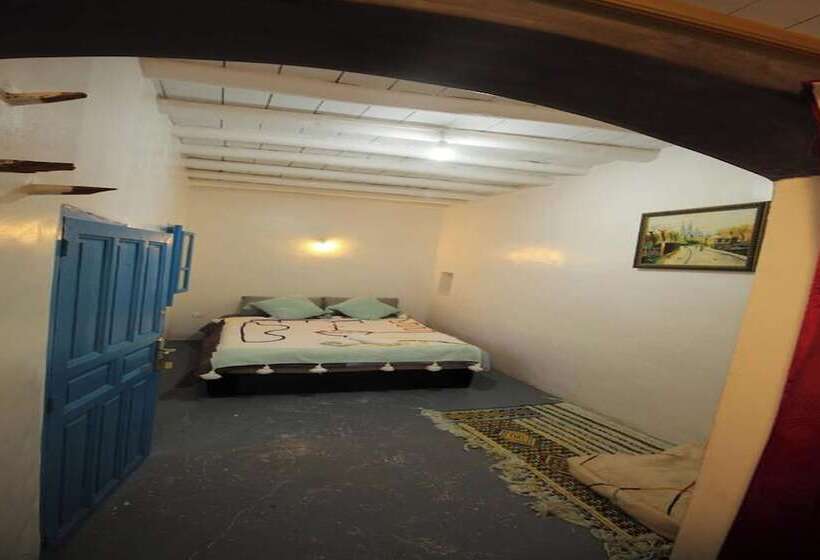 پانسیون Asarag Lodge, Mirlft Centre