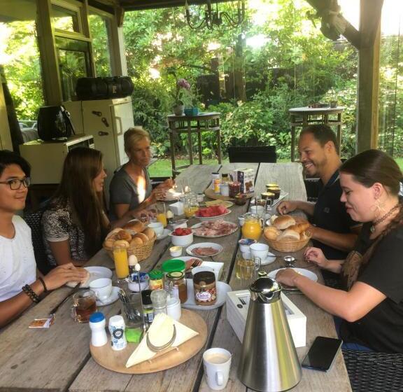 مبيت وإفطار Bed En Breakfast De Kees