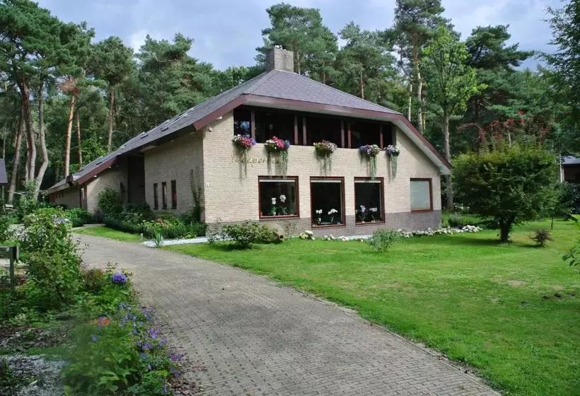 Aamiaismajoitus (B&B) Maupertuus Bennekom