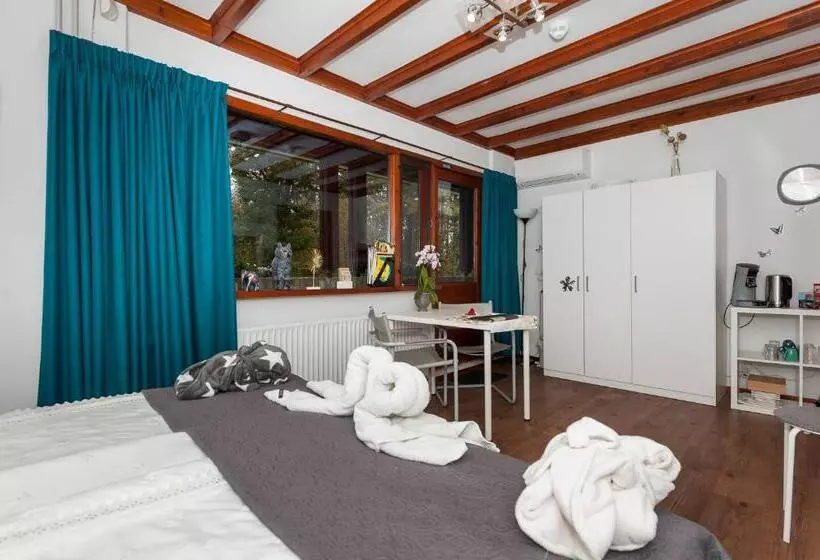Aamiaismajoitus (B&B) Maupertuus Bennekom
