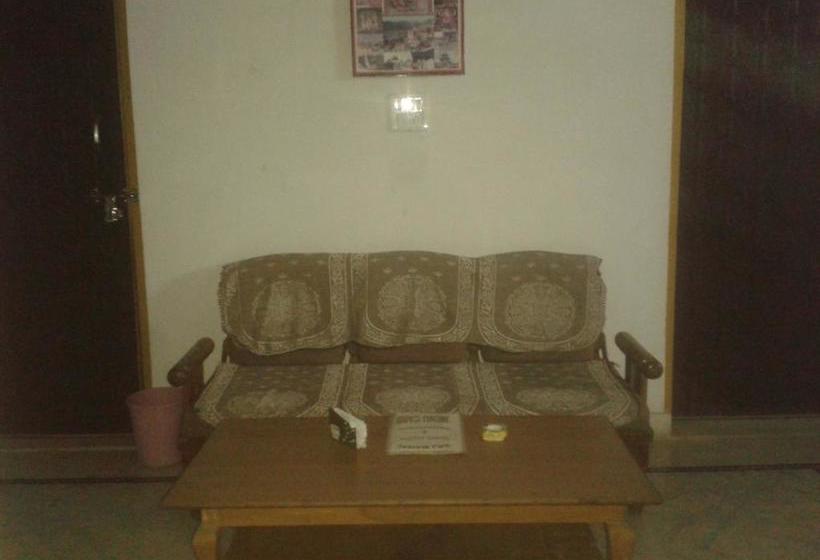 Bed and Breakfast Raj Mahal Guest House