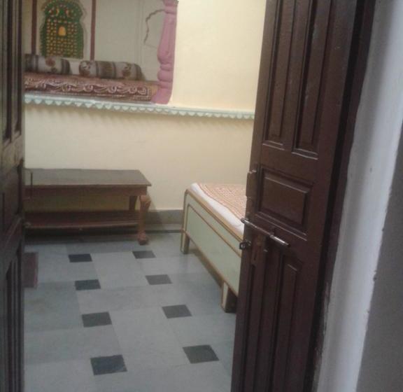 Bed and Breakfast Raj Mahal Guest House