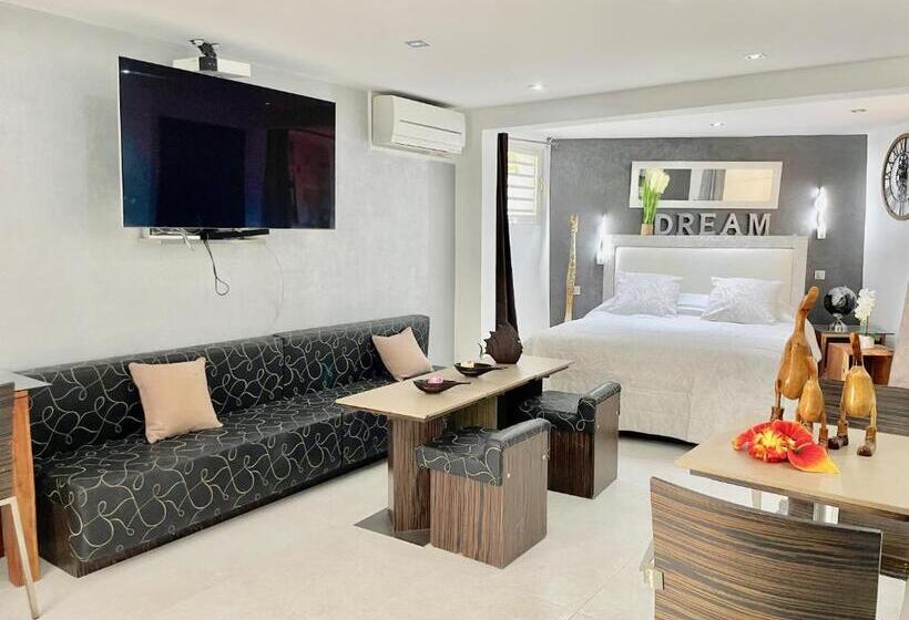 تختخواب و صبحانه Résidence Adam Et Eve