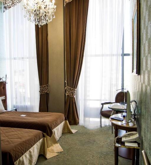 Boutique Spa Casino Hotel Lybid Plaza