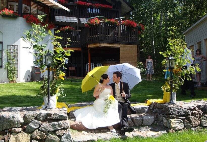 Cronin S Guesthouse Bed & Breakfast