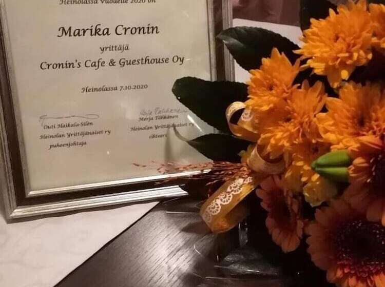 Cronin S Guesthouse Bed & Breakfast