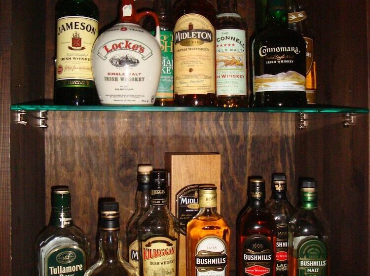 Cronin S Guesthouse Bed & Breakfast