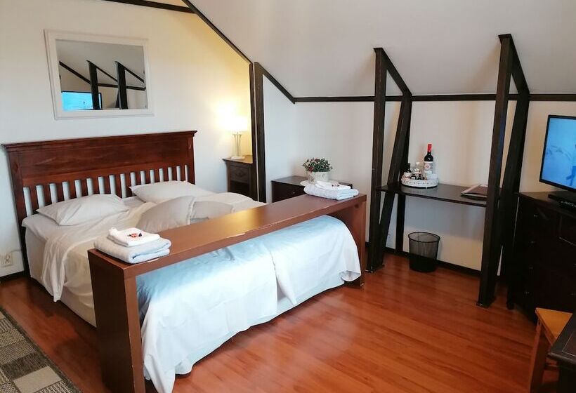 Cronin S Guesthouse Bed & Breakfast