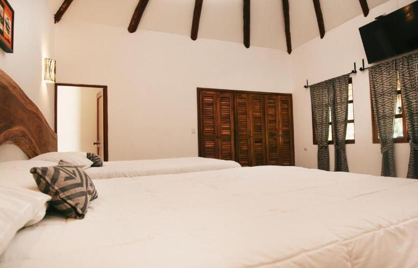 هتل Dos Mundos Pacific Resort