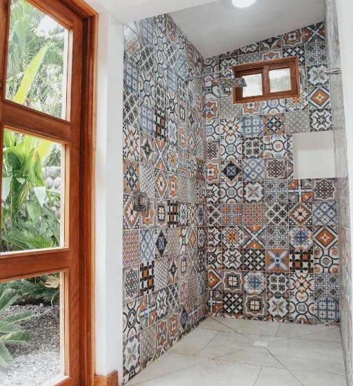 هتل Dos Mundos Pacific Resort