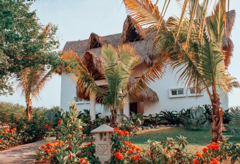 هتل Dos Mundos Pacific Resort