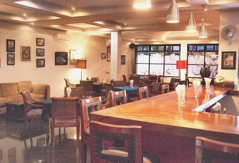 Hotel The Gecho Inn Town