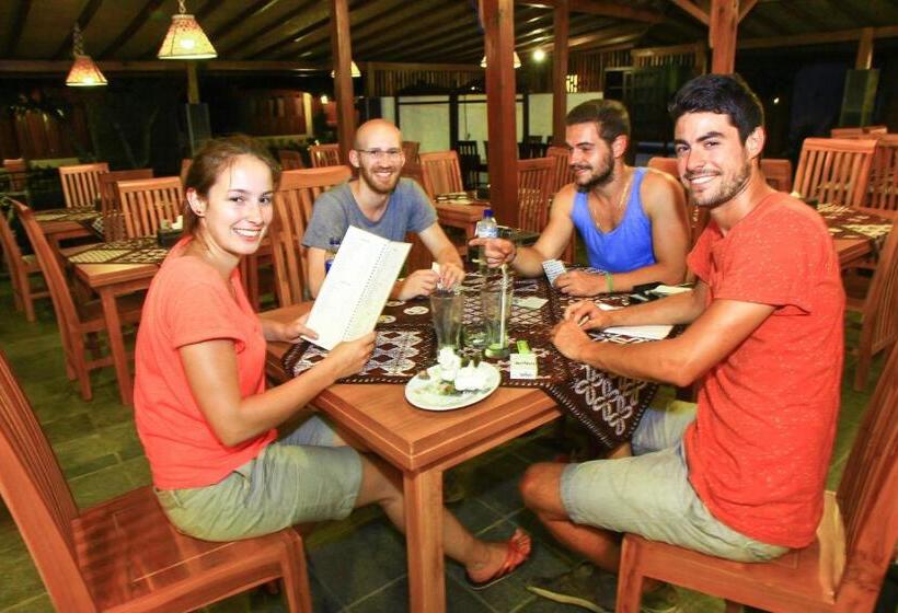 The Nalaya Hotel & Resto