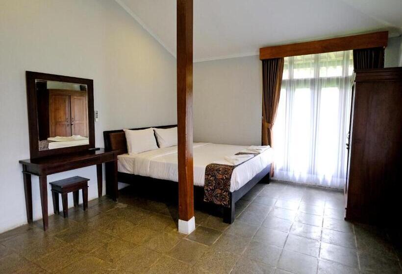 The Nalaya Hotel & Resto