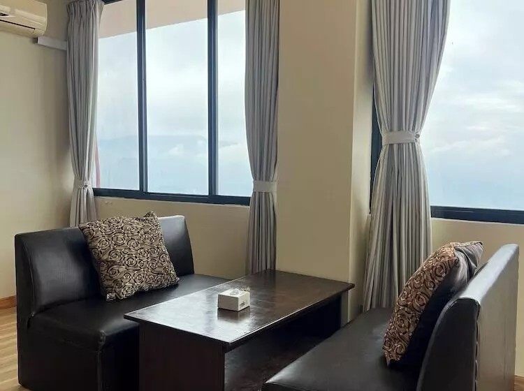 Ratna Giri Resort