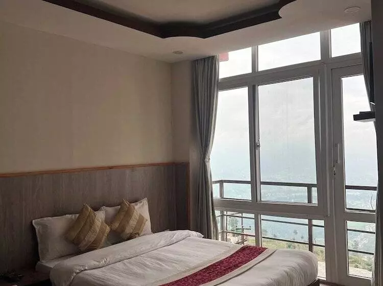 Ratna Giri Resort