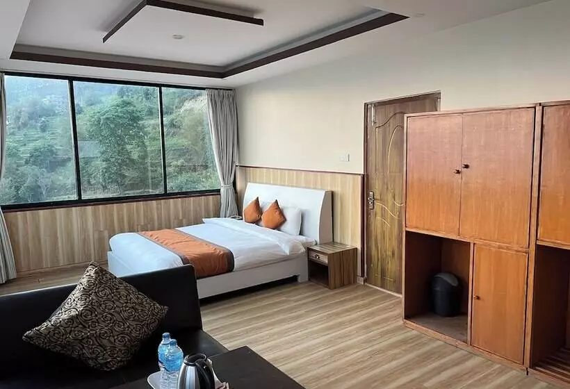 Ratna Giri Resort