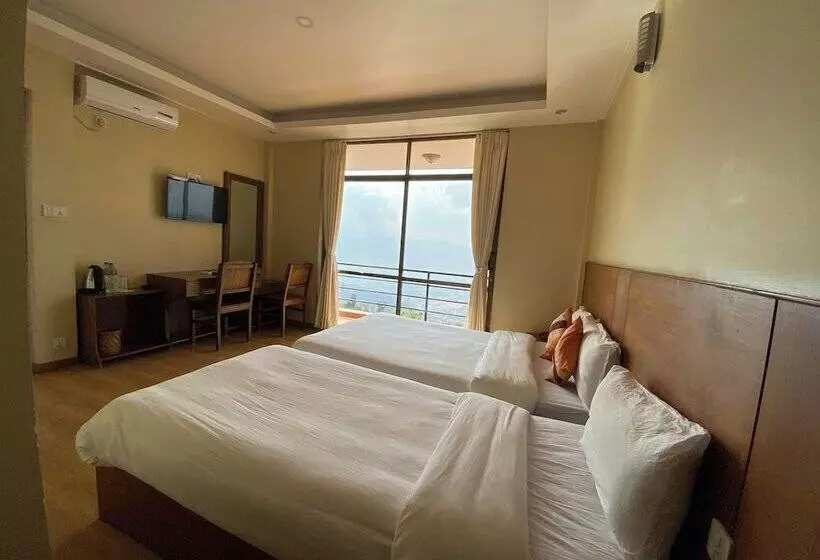 Ratna Giri Resort