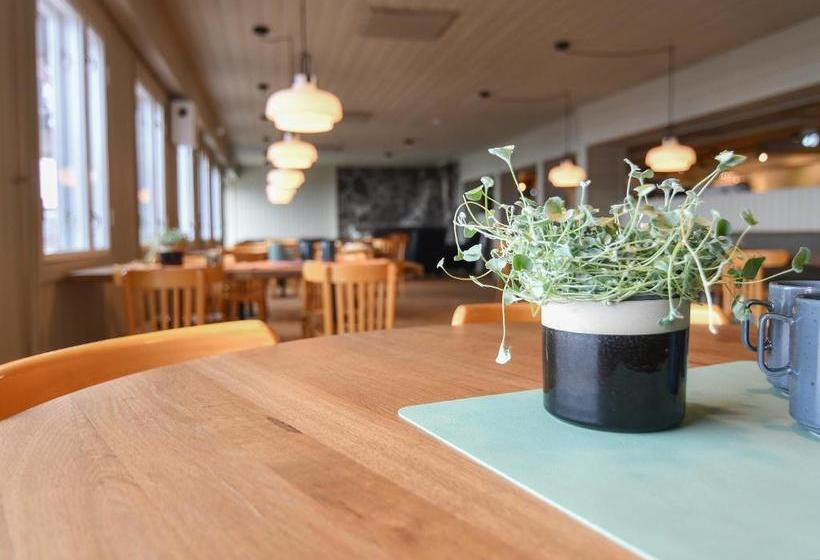 منتجع Kilpisjärven Retkeilykeskus Rooms