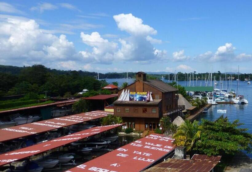 استراحتگاه Mar Marine Yacht Club