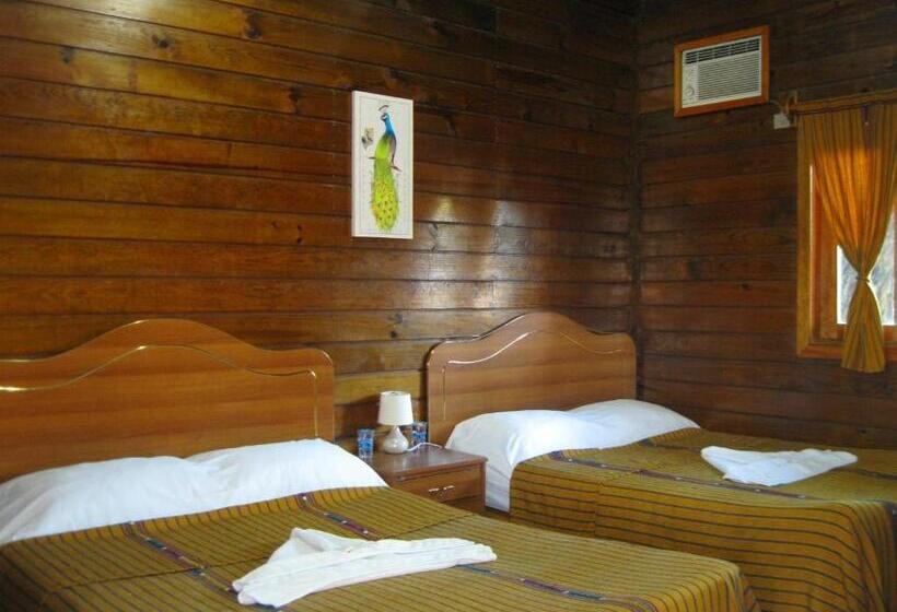 استراحتگاه Mar Marine Yacht Club