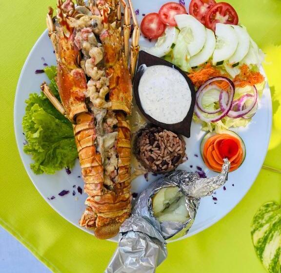 استراحتگاه Mar Marine Yacht Club