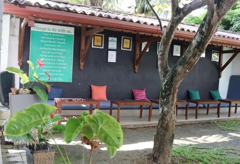 リゾートホテル Plantation Surf Inn & Restaurant