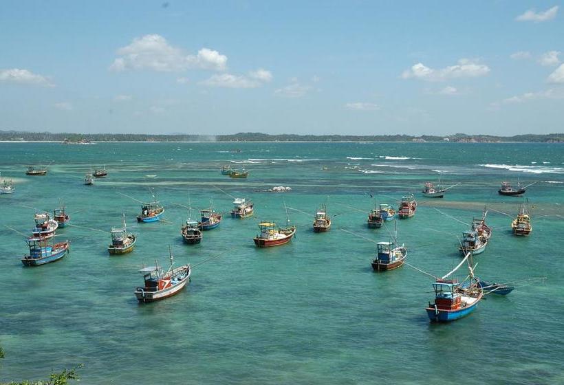 Курорт Plantation Surf Inn & Restaurant