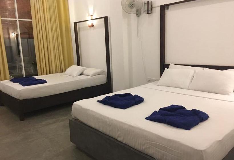 Курорт Plantation Surf Inn & Restaurant