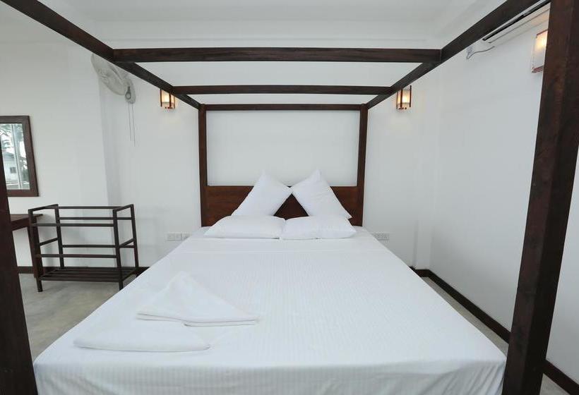 Курорт Plantation Surf Inn & Restaurant