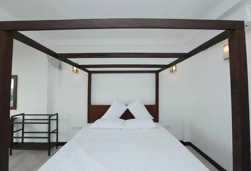 リゾートホテル Plantation Surf Inn & Restaurant