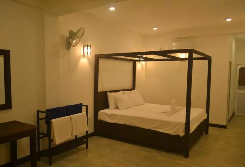 リゾートホテル Plantation Surf Inn & Restaurant