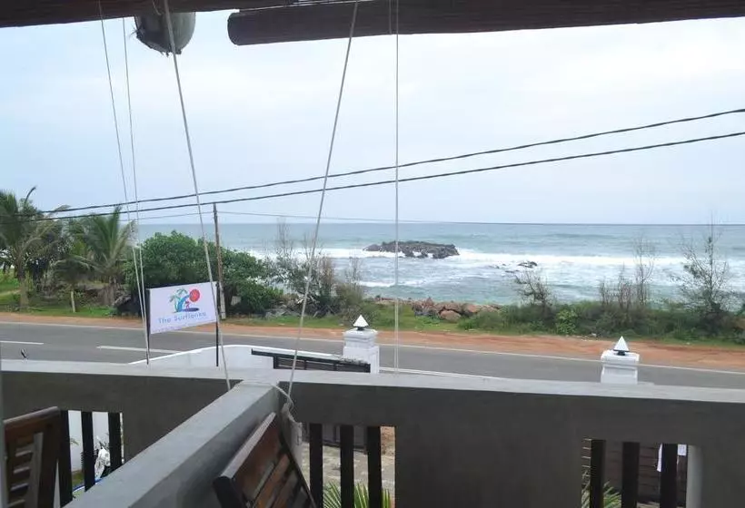 リゾートホテル Plantation Surf Inn & Restaurant