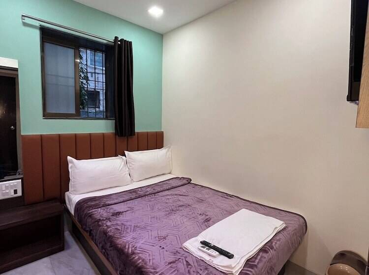 Hotel Parel Residency