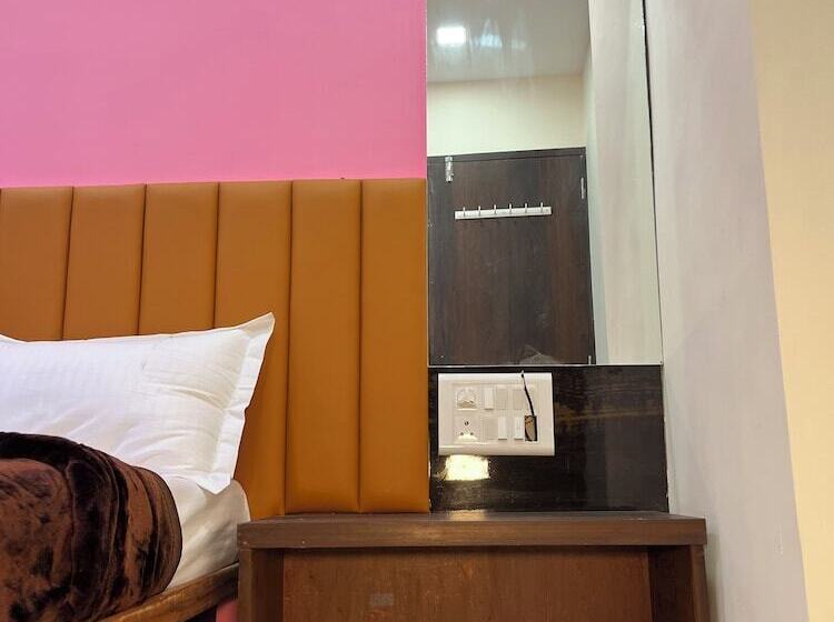 Hotel Parel Residency