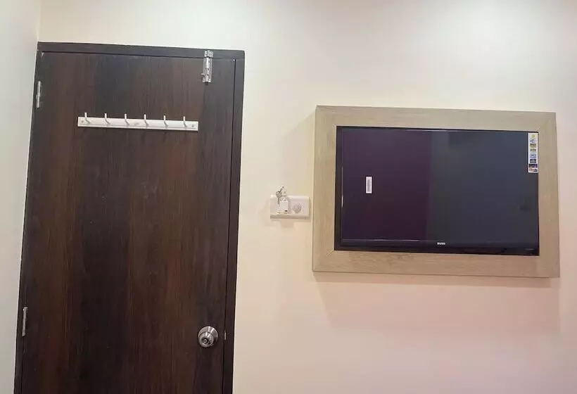 هتل Parel Residency