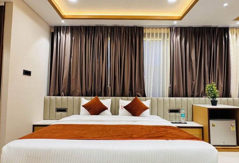 Отель Satya Shree